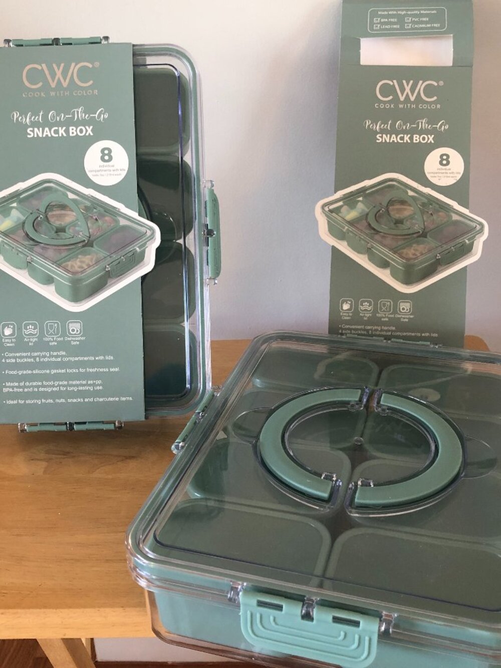 NEW - CWC (Cook with Color) Perfect On-the-Go Snack Box